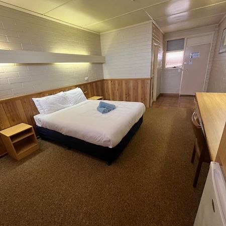 Opal Inn Hotel, Motel, Caravan Park Coober Pedy Eksteriør billede